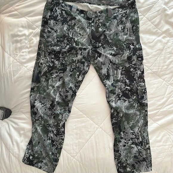 Sitka Ascent Pant, Size 44 - Picture 1 of 3